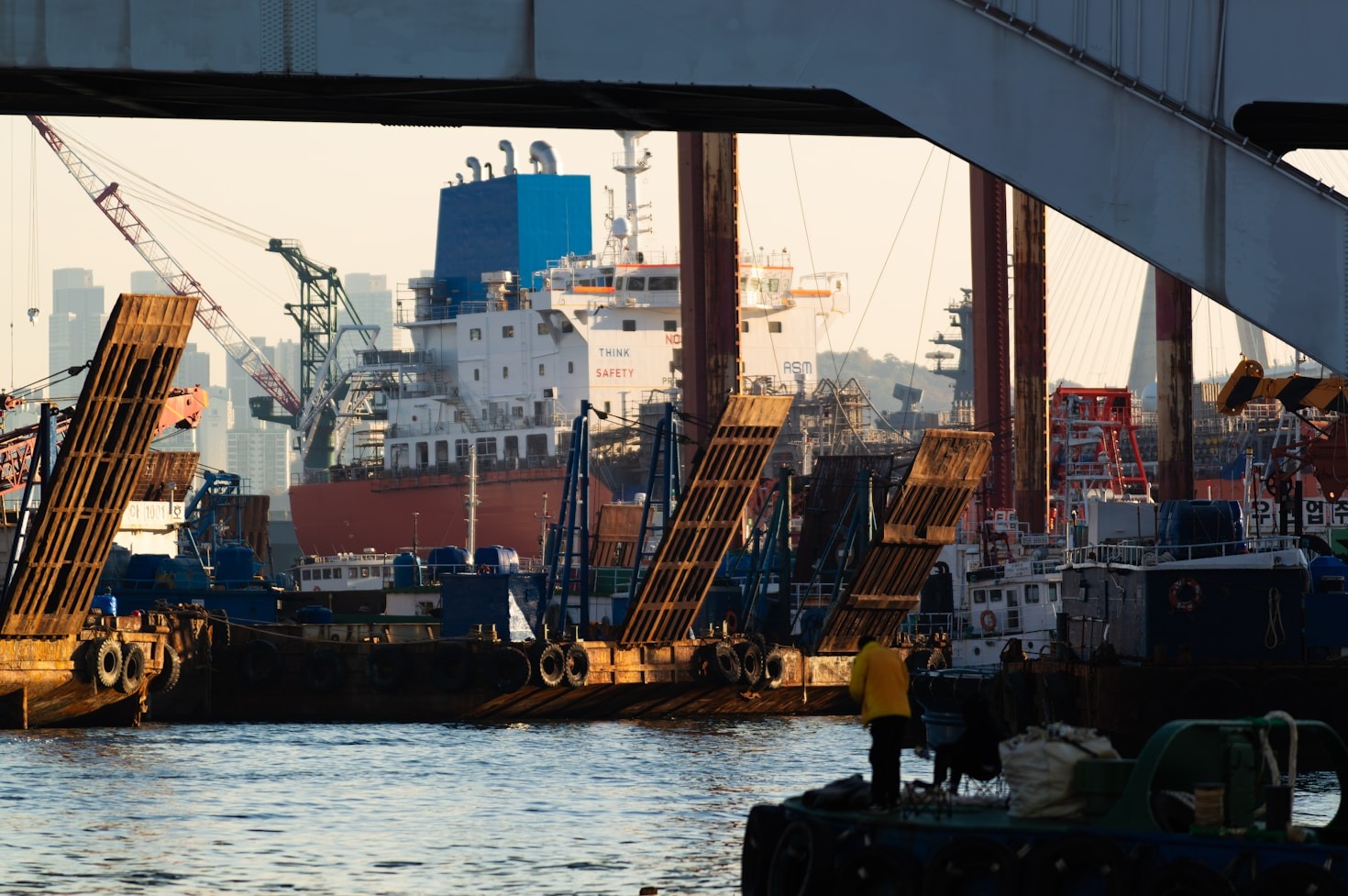 Cómo las auditorías técnicas mejoran la seguridad en muelles